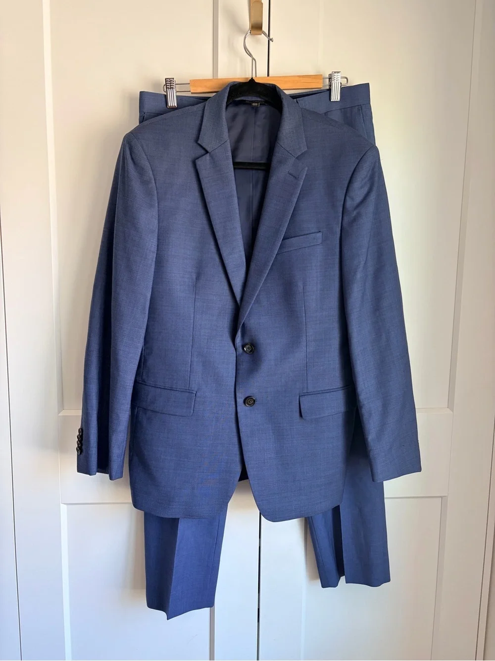 Banana Republic Navy Men’s Classic Slim Fit Two-Piece Suit | 40S